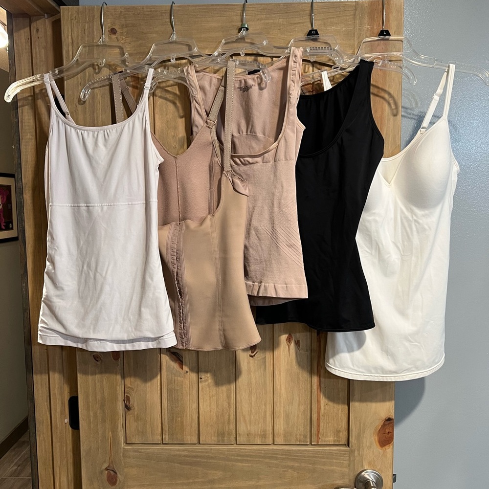 LOT/5 TUMMY CONTROL UNDER TOPS